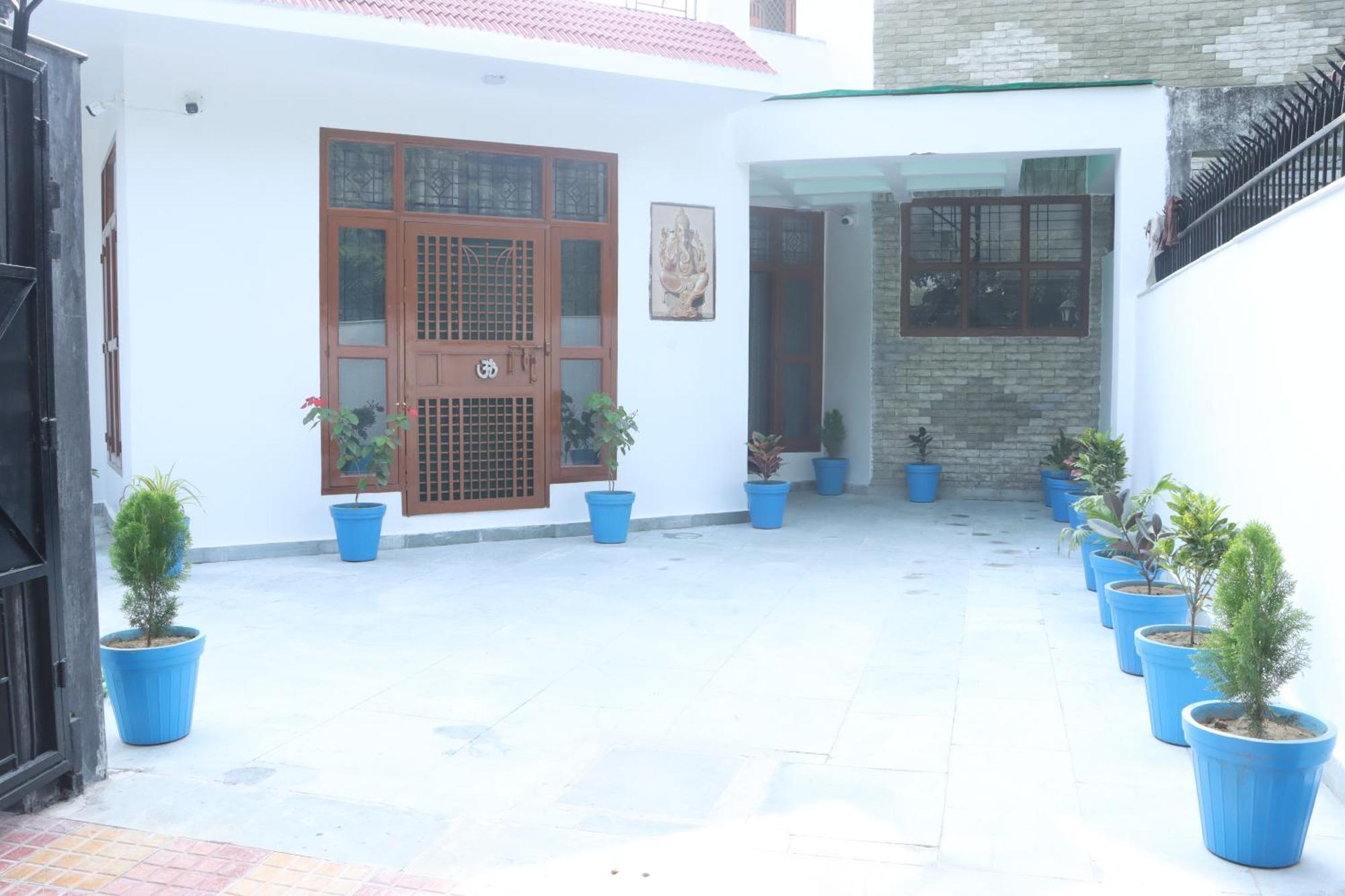 Serene House With Peaceful Vibes Villa Greater Noida Bagian luar foto